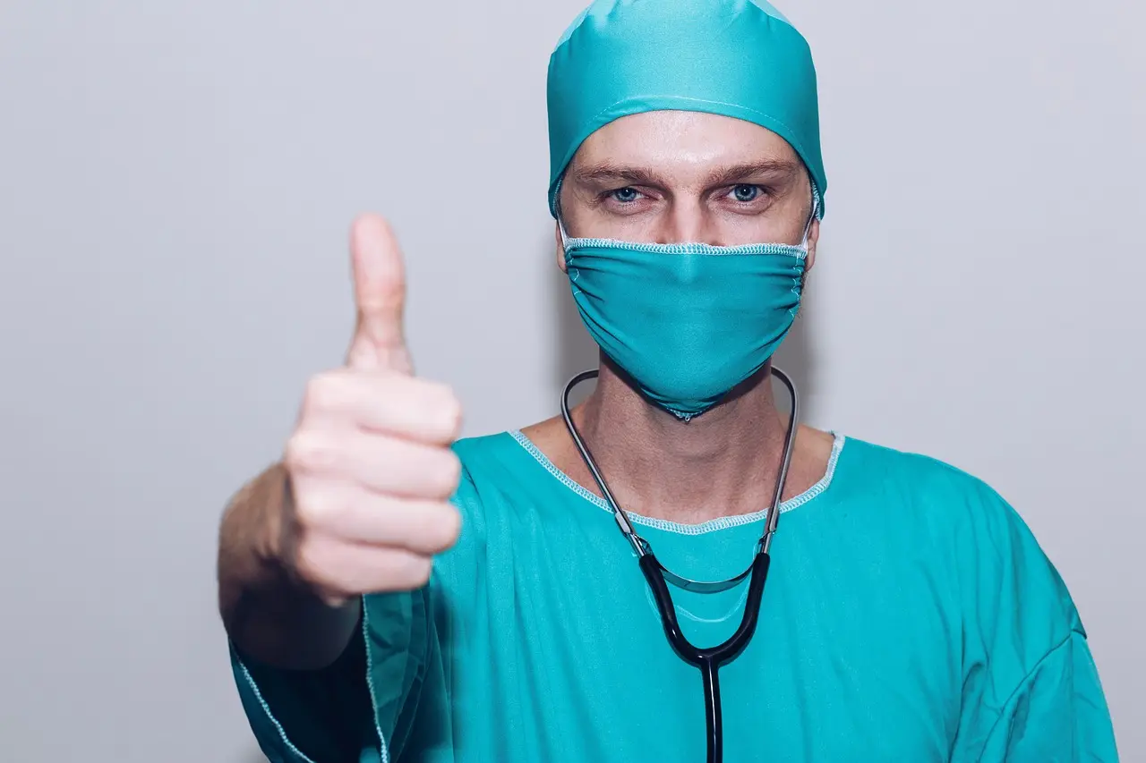 doctor thumbs up